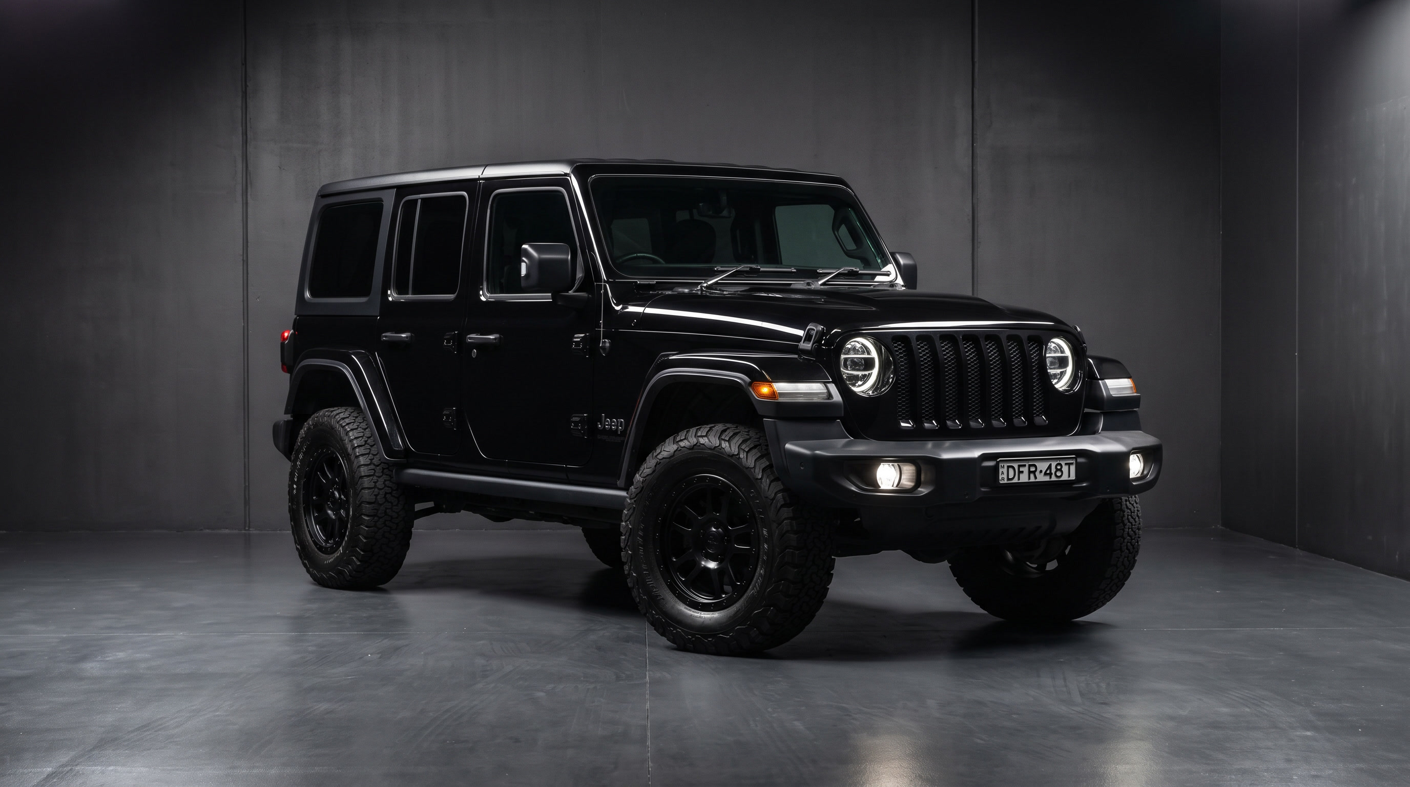 Black Jeep Wrangler Rubicon